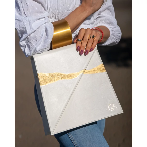 kézzel festetett egyedi prémium bőrtáska